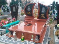 Памятник