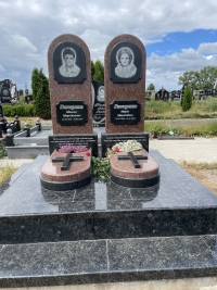 Памятник з капустянського граниту