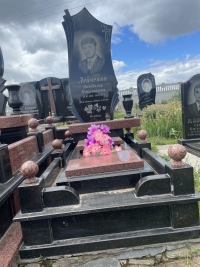 Памятник з габро