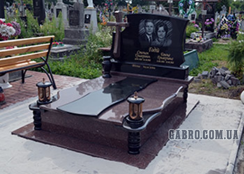 Памятник